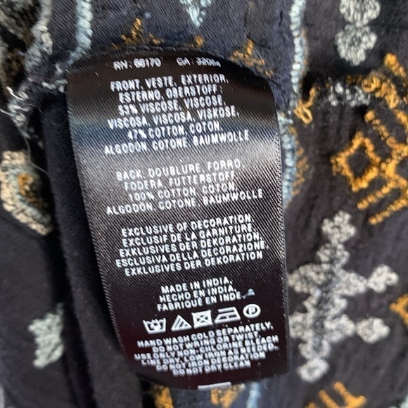 Akemi + Kin Anthropologie Top - Picture 7 of 8